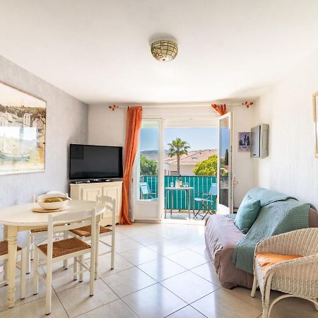 Apartment Les Ilaires By Interhome Le Lavandou Luaran gambar