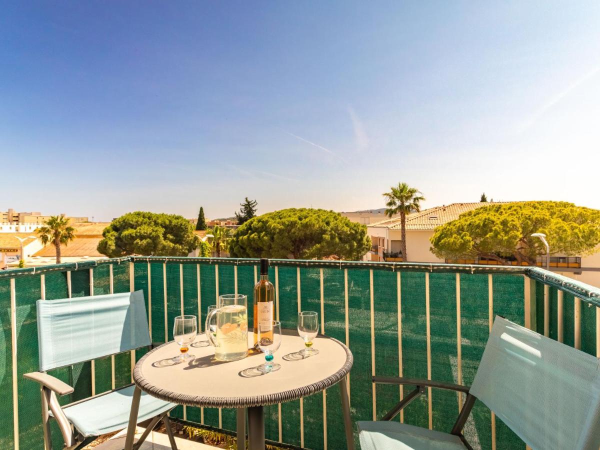 Apartment Les Ilaires By Interhome Le Lavandou Luaran gambar