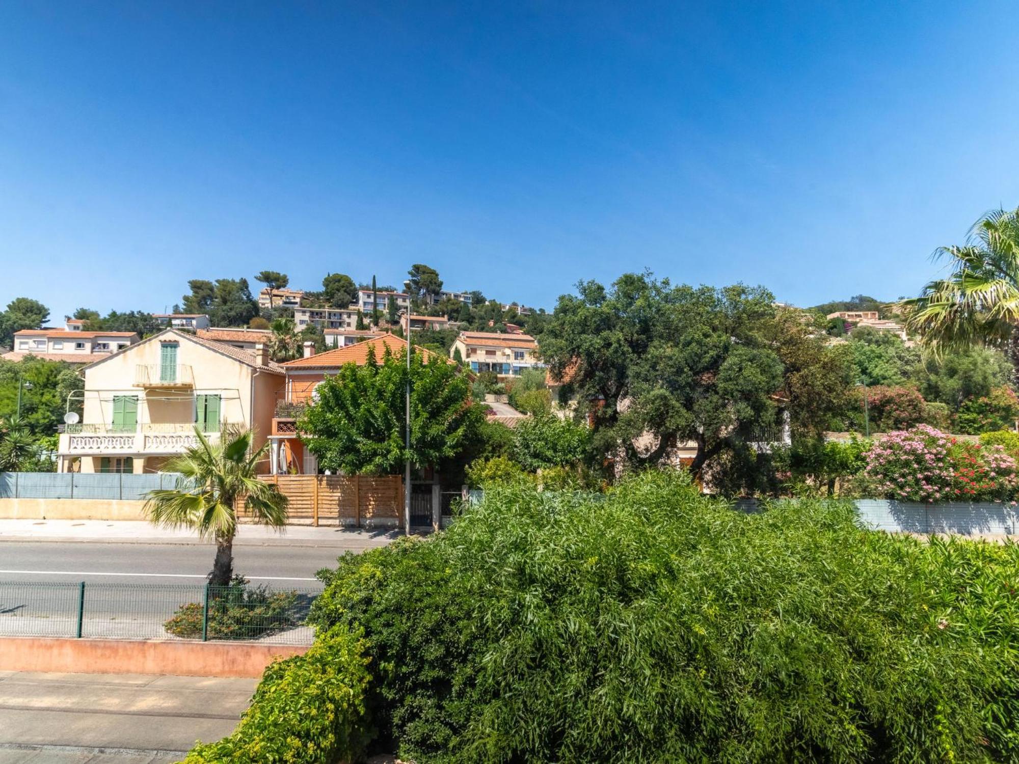 Apartment Les Ilaires By Interhome Le Lavandou Luaran gambar